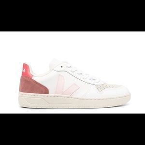 Veja V-10 Leather And Suede Trainers In White Size 7/EU 38 Womens